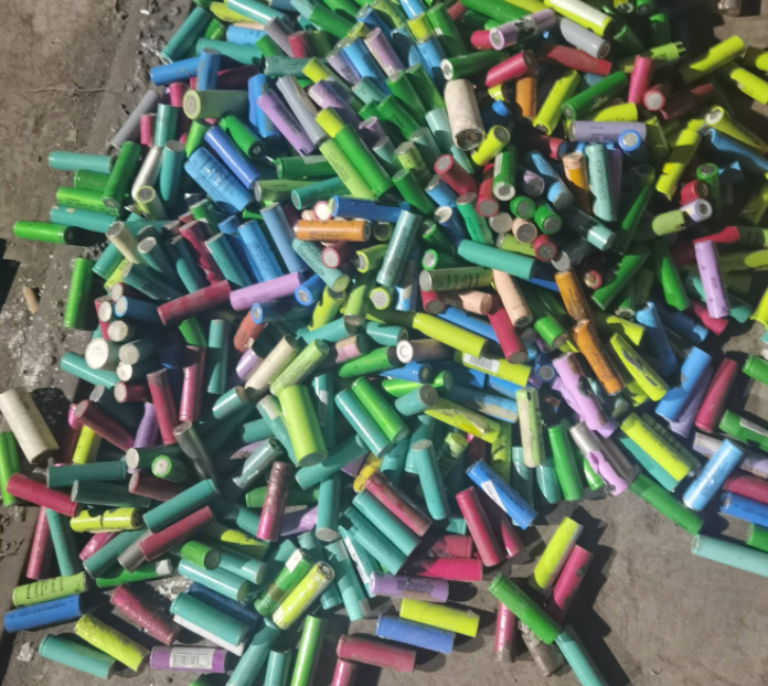 廢舊鋰離子電池處理利器：揭秘裂解爐的熱解原理，河南西德機械設(shè)備