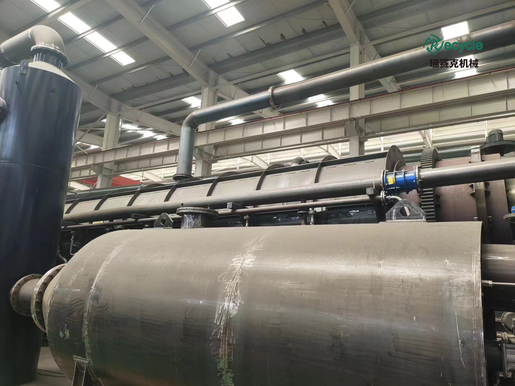 <strong>碳化爐電、氣、油聯(lián)產(chǎn)生產(chǎn)工藝：實(shí)現(xiàn)能源合理利用并減少成本</strong>