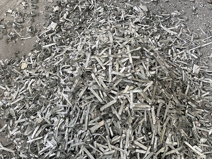 連續(xù)式炭化爐創(chuàng)新應用：高效熱解鋁基板，實現(xiàn)樹脂分離與鋁料凈化