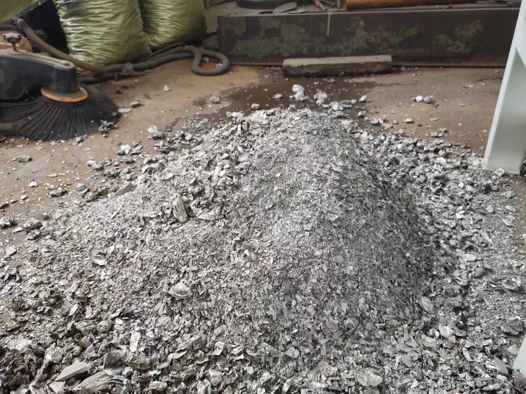 <strong>脫漆易拉罐：價(jià)值提升的背后邏輯</strong>